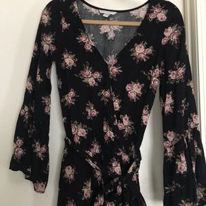 American Eagle•Floral Romper. Size XS. Worn once